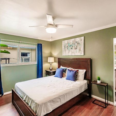 Uhost Ai - Updated 1B1B Hideaway - Sleeps 3 Голливуд Экстерьер фото